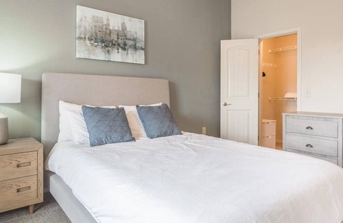 Shenandoah Apartment | Landing at Ivy Park Apartments - 2 Bedrooms in Downtown Baton Rouge