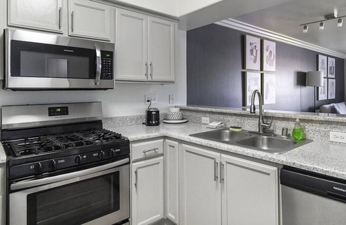 Moreno Valley Apartment | Landing at Legends at Rancho Belago - 2 Bedrooms in Downtown Moreno Valley