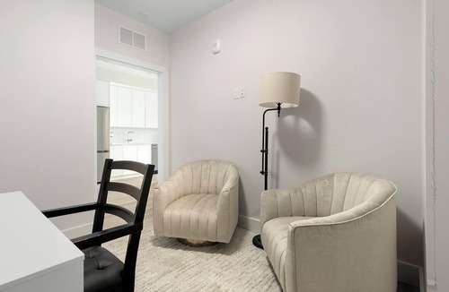 Cardozo Apartment | Landing | Beautiful 1BD in Columbia Heights