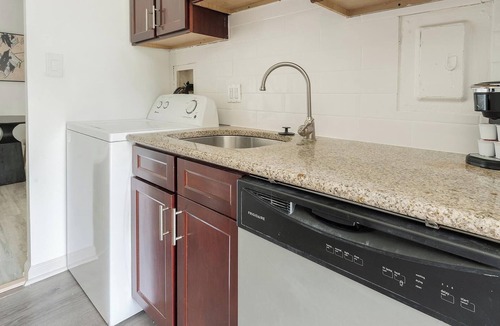 Greenbelt Apartment | Landing | Beautiful 2BD, Pool, Gym