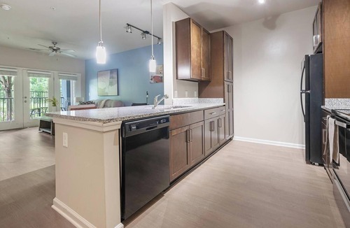 Manassas Park Apartment | Landing | Beautiful 1BD, Pool, Gym