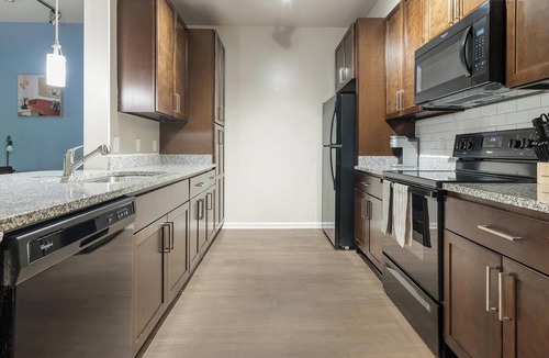 Manassas Park Apartment | Landing | Beautiful 1BD, Pool, Gym
