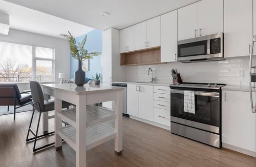 Old Town West Apartment | Landing | Chic 1BD, Clubhouse, Gym