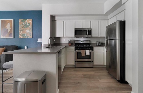 Rhodes Ranch Apartment | Landing | Chic 1BD, Gym, Clubhouse
