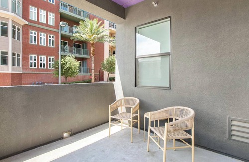 Rhodes Ranch Apartment | Landing | Chic 2BD, Clubhouse, Gym