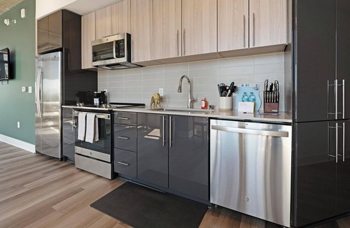 Baileys Crossroads Apartment | Landing | Incredible 2BD, Gym, Game Room