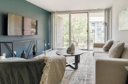Greenbelt Apartment | Landing | Modern 2BD, Gym, Pool