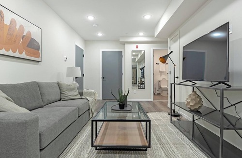 Spruce Hill Apartment | Landing | Spectacular 2BD, Gym, Clubhouse