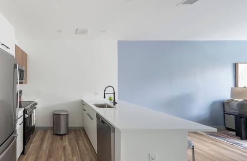 Haverhill Apartment | Landing | Spectacular 1BD, Gym, Pool