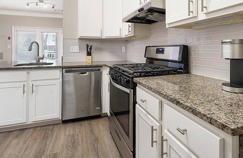 Town Center Apartment | Landing | Spectacular 1BD, Courtyard, Gym