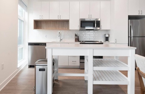Old Town West Apartment | Landing | Spectacular 2BD, Gym, Courtyard