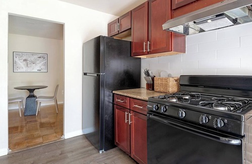 Greenbelt Apartment | Landing | Stunning 1BD, Gym, Pool