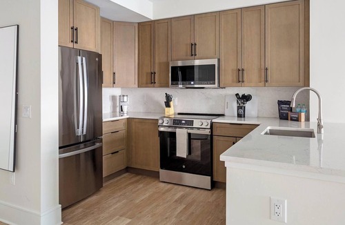 Northern Liberties Apartment | Landing | Stylish 1BD, Pool