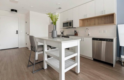 Old Town West Apartment | Landing | Stylish 1BD, Clubhouse, Gym