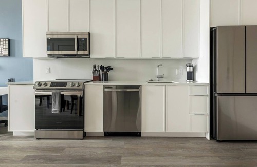 Cardozo Apartment | Landing | Stylish 1BD in Columbia Heights
