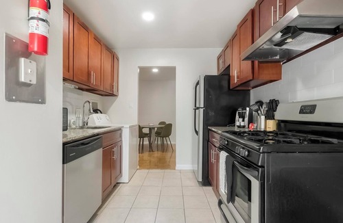 Greenbelt Apartment | Landing | Stylish 2BD, Pool, Gym