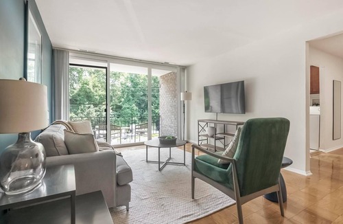 Greenbelt Apartment | Landing | Stylish 2BD, Pool, Gym