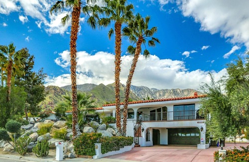 Chino Canyon House | Large 6 Bedroom Palm Springs Home