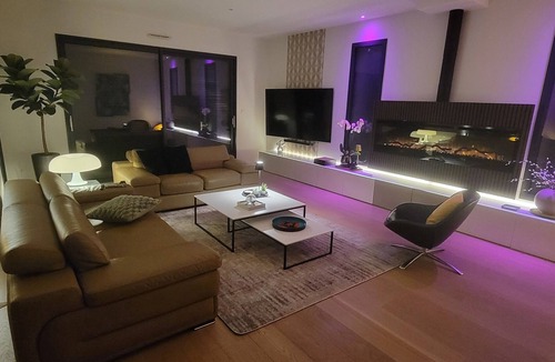 Orgeval House | Large architect-designed house near Paris. Ideal for family relaxation