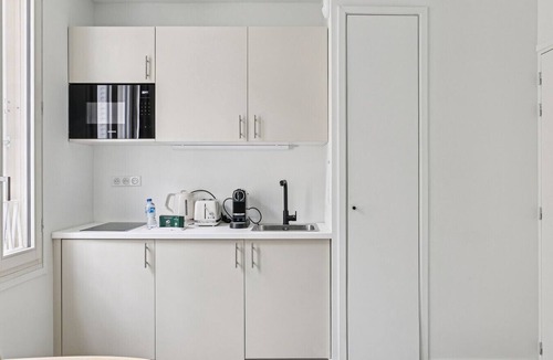 Epinettes Apartment | Lavie Maison 17th district