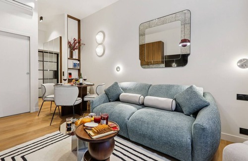 3rd Arrondissement Apartment | Lavie Maison : Architect flat with AC