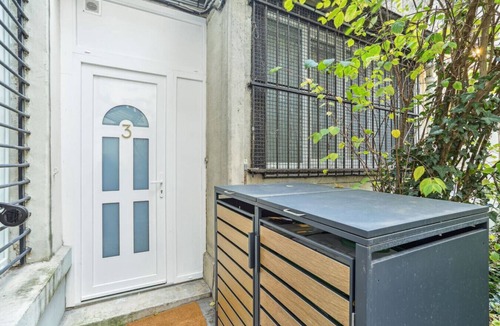 Ternes Apartment | Lavie Maison : Near Arc de Triomphe, Hot Tub & AC