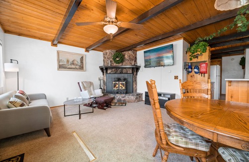 Woodlands Cabin | Lazy Bear Cabin - Fireplace, Smart TV, Fenced Yard, BBQ