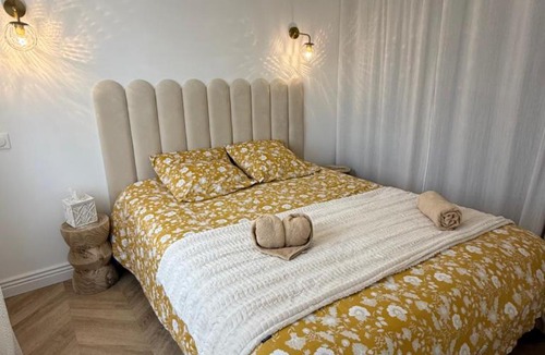 Coupvray Apartment | Le Balcon petit extérieur Idéal familles & couples à 10 min Disneyland Paris avec lit Queen size & parking privé