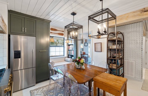 Fairhope Cottage | Le Hibou Blanc (A) - Fairhope: Laid-back Sophistication