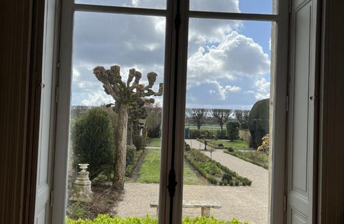 Chantilly Apartment | Le jardin de L'Hippodrome