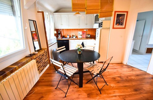 Beaumont-sur-Oise Apartment | Le Jardin Paisible Beaumontois