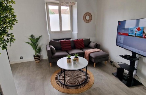 Moussy-le-Vieux Apartment | le MOUSSY F2 près de Roissy CDG & Parc Astérix