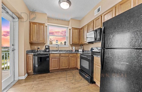 Gulfport Condo | Legacy Tower II 509 | Deluxe Unit with Stunning Coastal Views!