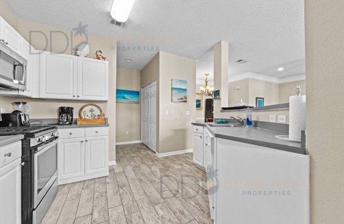 Gulfport Villa | Legacy Villa 1503 | Just a Short Walk to the Beach!