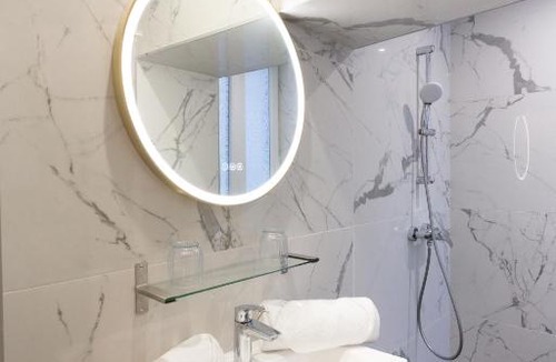 15th Arrondissement Apartment | Les Pierres du 15
