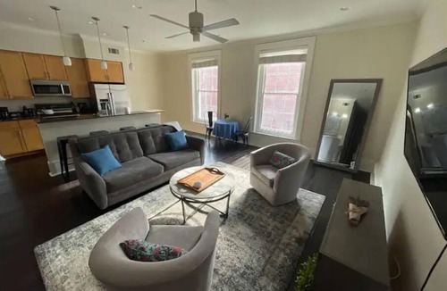 Central Business District Condo | Limited Offer: Cozy Condo by French Quarter