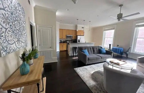 Central Business District Condo | Limited Offer: Cozy Condo by French Quarter