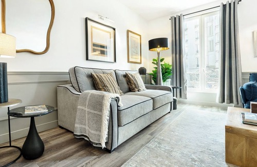 Saint-Vincent-de-Paul Apartment | LivinParis | Luxury 3 Bedrooms Montmartre I