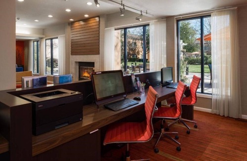 Nut Tree House | Located across from Outlet shopping and EV charging stations