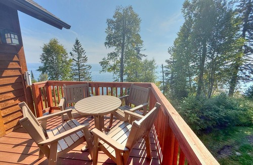 Lutsen Condo | Located directly on Lake Superior, this condo is ideal for family & friends