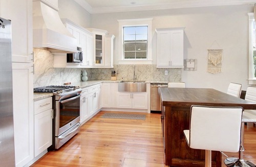 Saint Claude House | LOCATION! 2 miles to the quarter GORGEOUS
