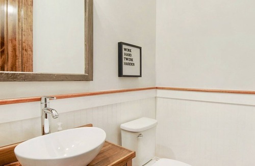 Saint Claude House | LOCATION! 2 miles to the quarter GORGEOUS