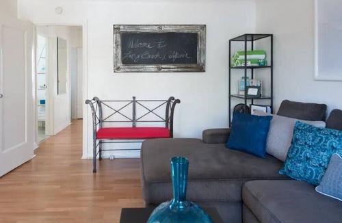 East Village House | Location! Long Beach Bungalow Urban Area