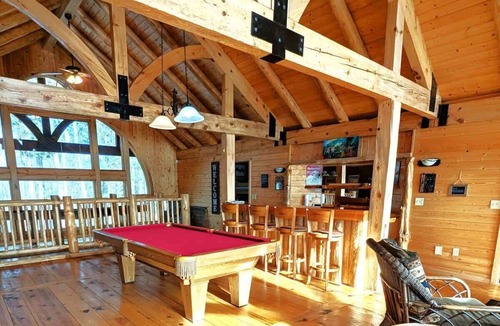 Park Rapids Apartment | Loft Guest House w/Private Dock & River Views
