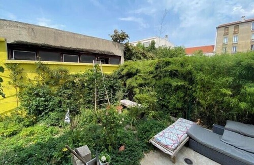 Vanves Apartment | Loft spirit with garden