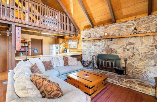 Great Cacapon Cabin | Log Cabin w Loft, Grill, Deck, Fire Pit, & WiFi