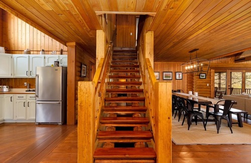 The Galena Territory Boat Rental | Log Home/Ht Tub/Game Rm/Firepit