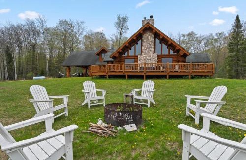 Fish Creek Apartment | Log Retreat at Fish Creek by Simple Life Rentals