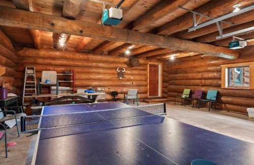 Fish Creek Apartment | Log Retreat at Fish Creek by Simple Life Rentals