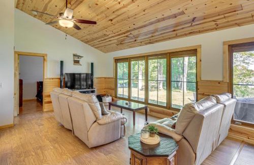 Parkers Prairie House | Long Lake Cabin on 7 acres w/Fire Pit & More!